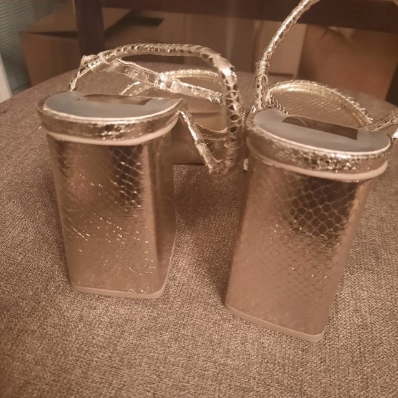 Dolce Vita Albany Block Heel Gold Snake Sandal, size 9.5 - Picture 6 of 7